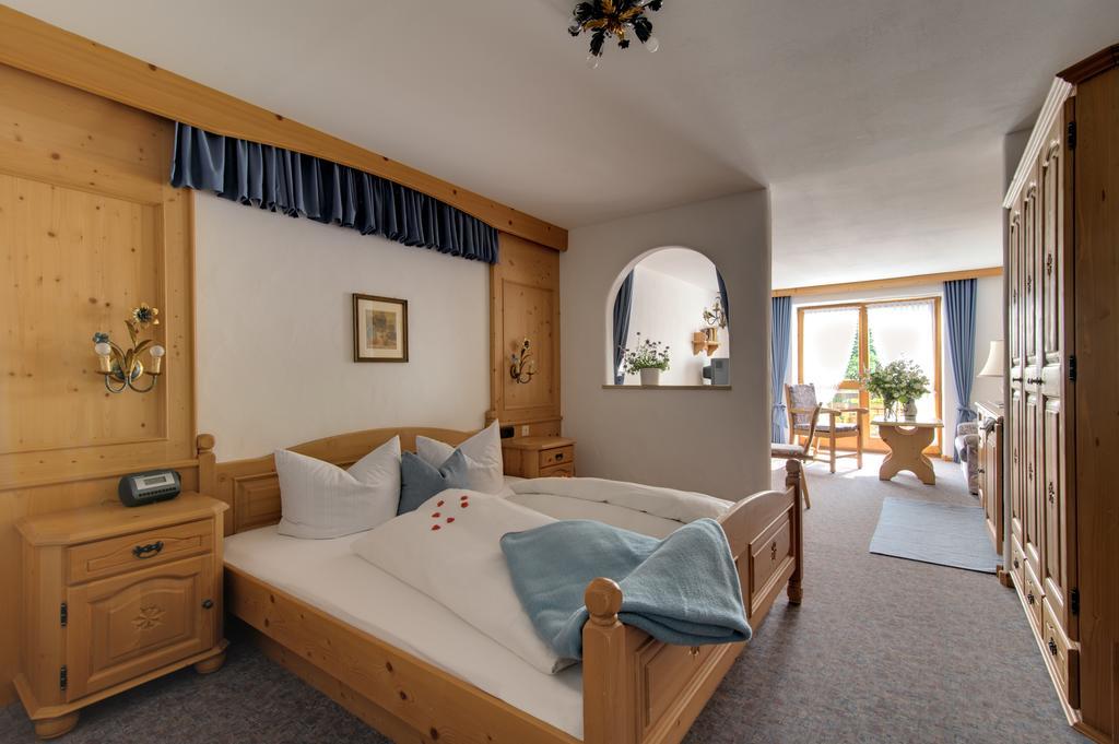Parkhotel Living Bad Bayersoien Luaran gambar